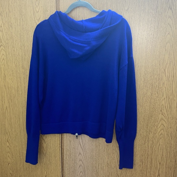 CAbi 5460 Dressed Up Hoodie Sz M PERFECT - Picture 4 of 4